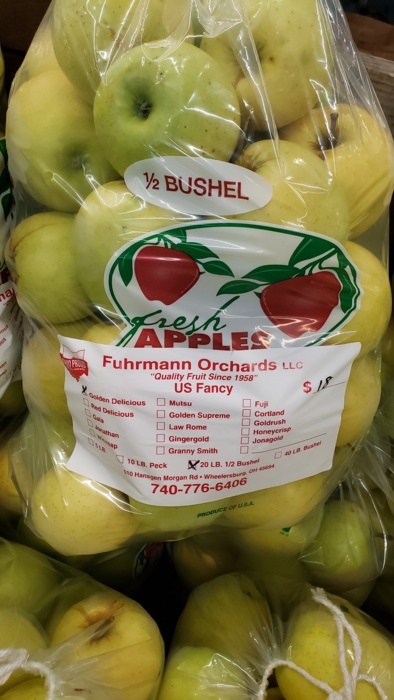 Apples Half bushel bag.jpg Apples Half bushel bag.jpg Thumbnail